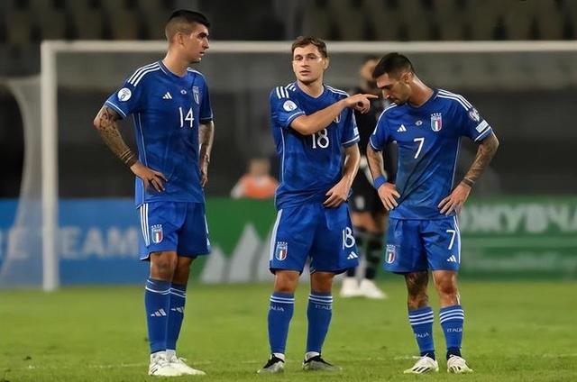 包含欧预赛资格赛即将拉开帷幕，球队备战热火朝天的词条