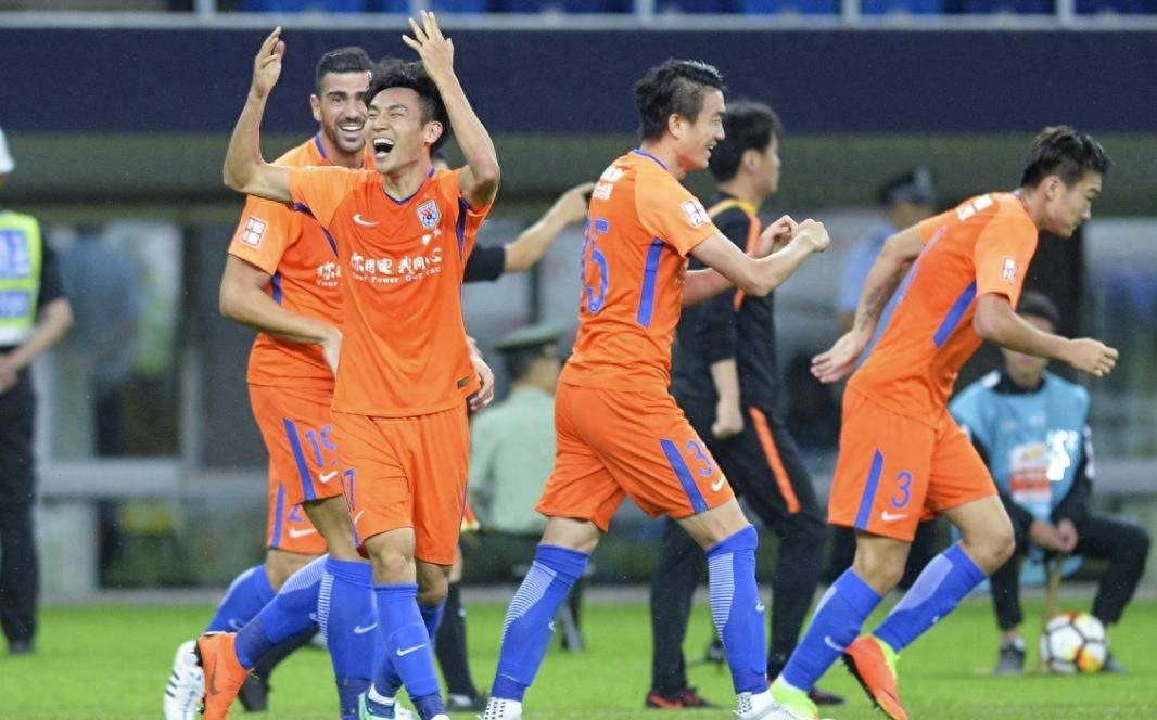 关于鲁能主场大获全胜，大连一方遭遇压败的信息