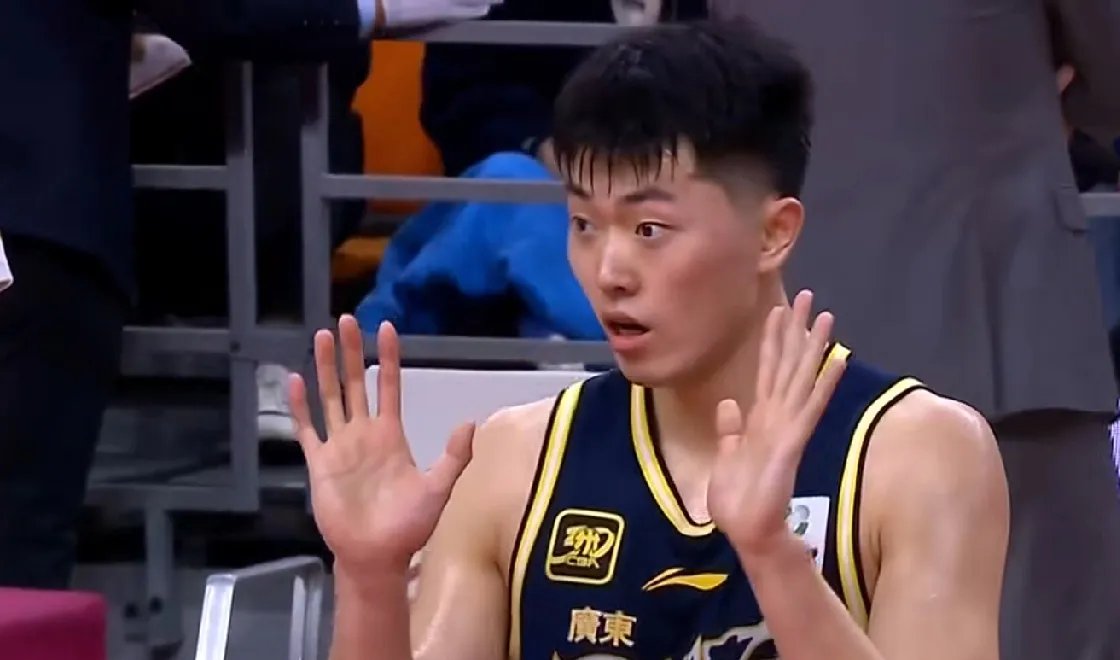 广东队首轮轻取北控，易建联独揽31分领军取胜