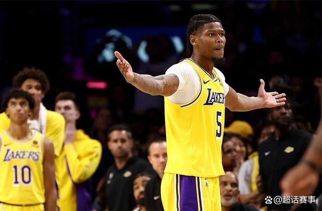 湖人力克开拓者，取得四连胜