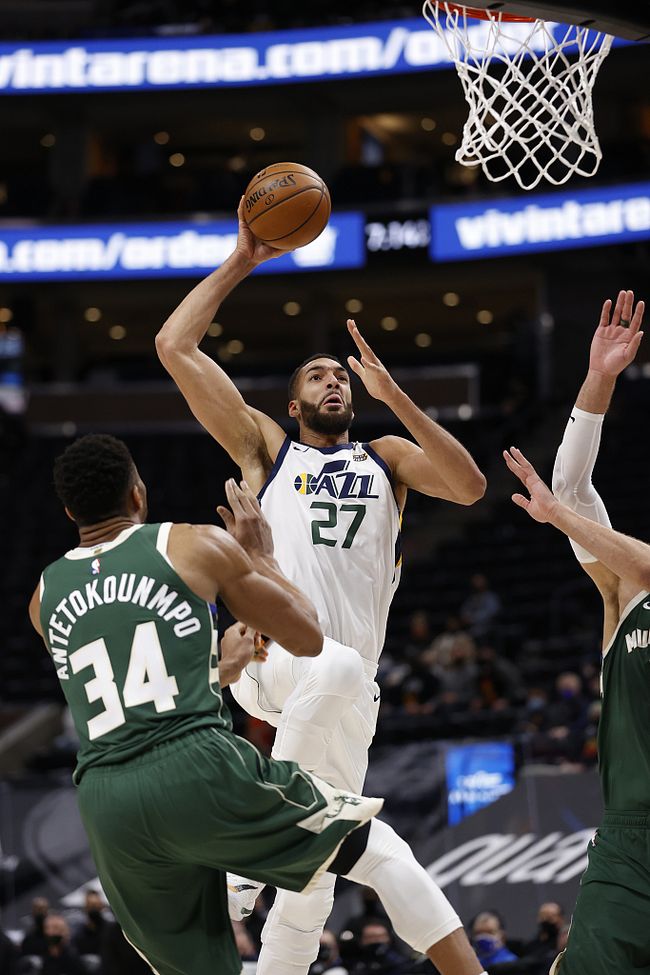 爵士腰斩骑士，取得两连胜