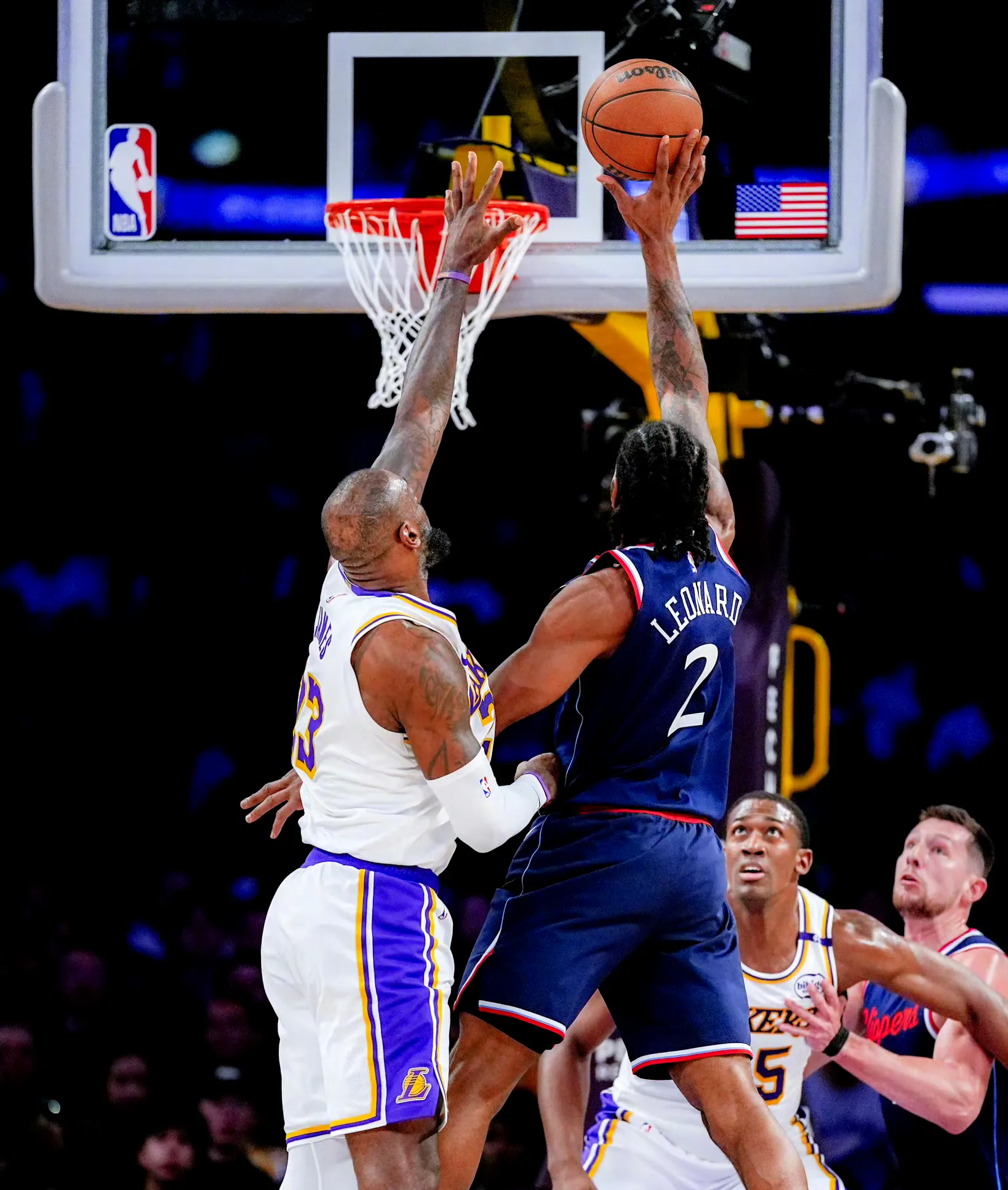 快船战胜步行者,结束连败纪录 快船战胜步行者,结束连败纪录