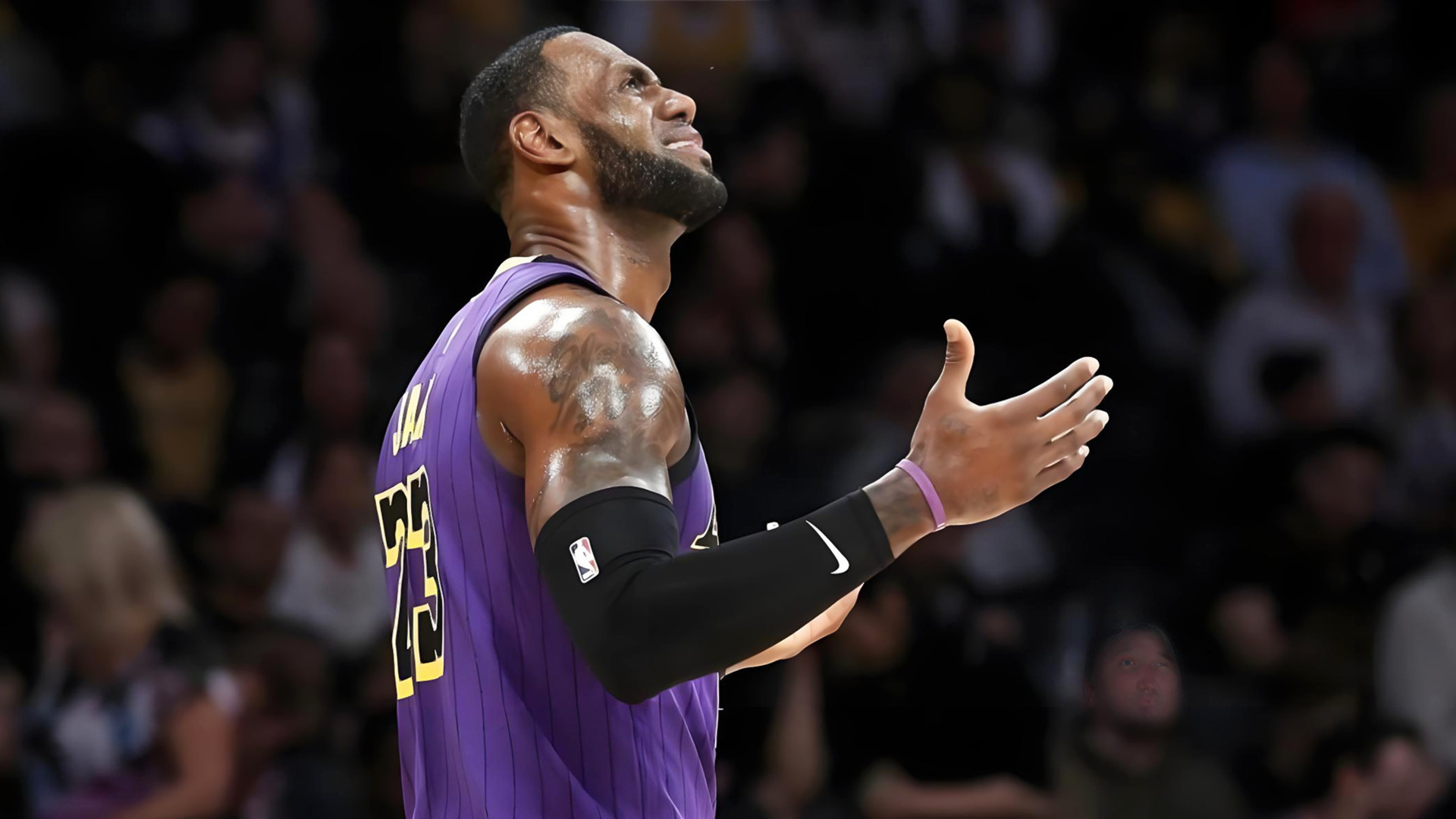 湖人大胜独行侠，詹姆斯状态神勇